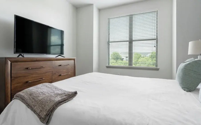 Landing Furnished Apartments - Charlotte Northlake