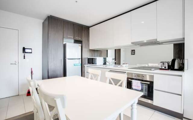 Lovely Home Close To South Cross Designer Apartment