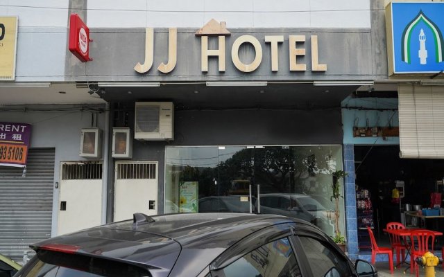 OYO 44086 JJ Hotel