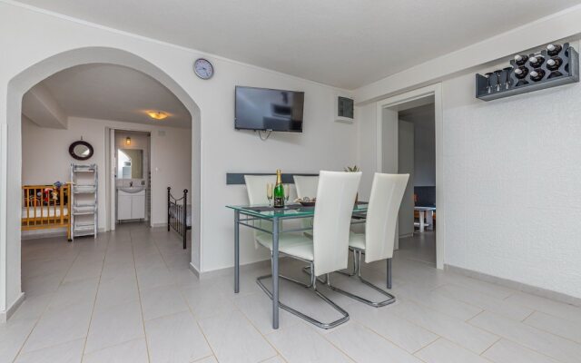 House Pavlina