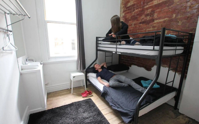 Nomads All Nations - Hostel