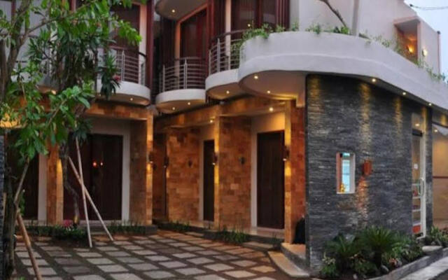 ZenRooms Denpasar Gelogor Carik 1