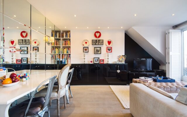 Balcony Apartment In Little Venice