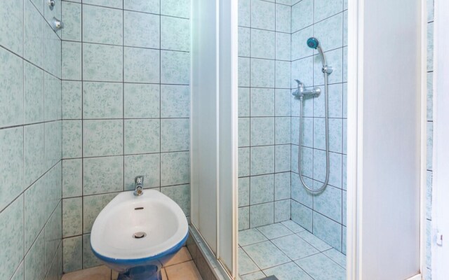 Amazing Home in Malinska With Wifi and 2 Bedrooms