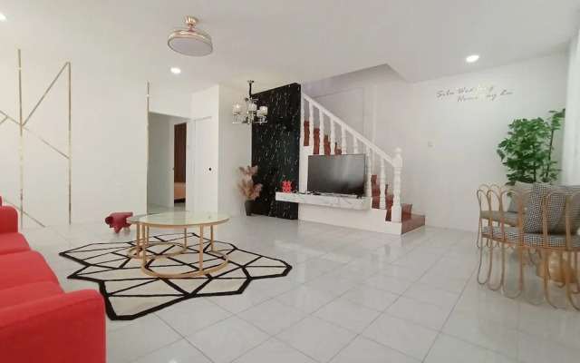 OYO 90188 Sibu Aeroplane Homestay2u