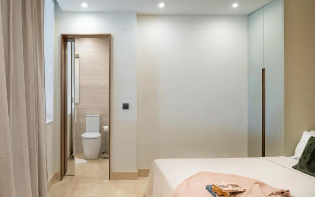 Stunning Modern Apt Frontline beach - RDR206