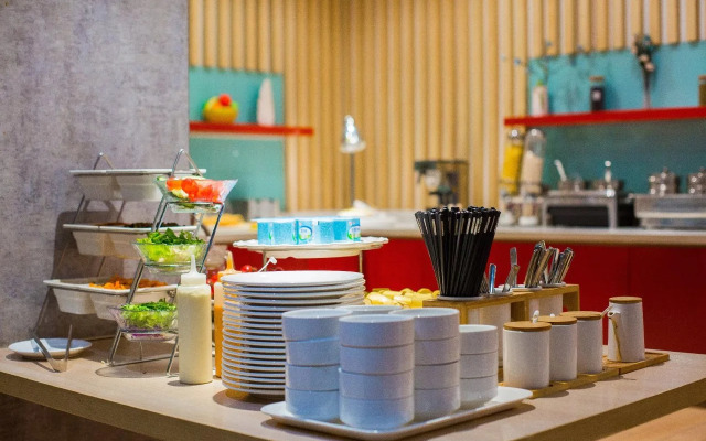 Ibis Lanzhou Train Station