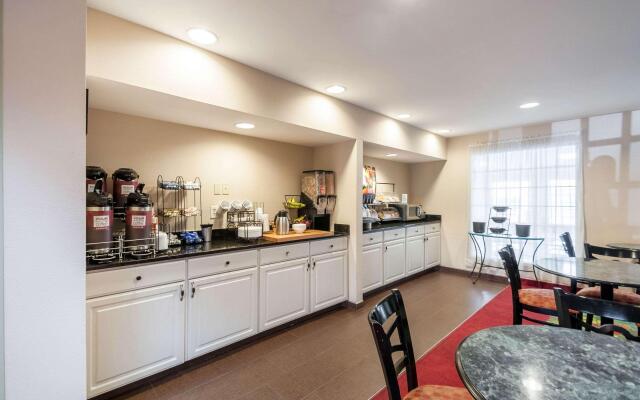 MainStay Suites