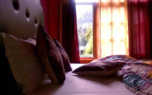 Kishor Guest House