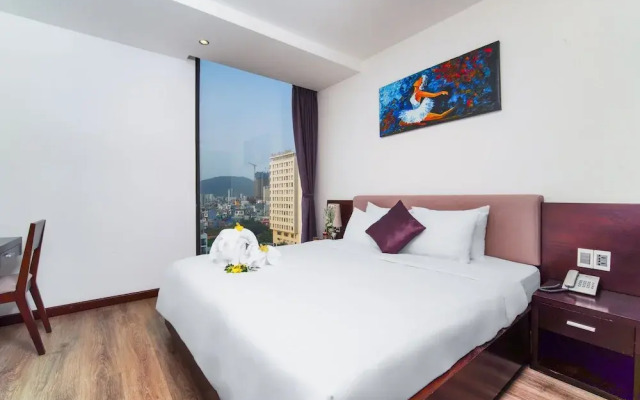 Golden Sun Hotel