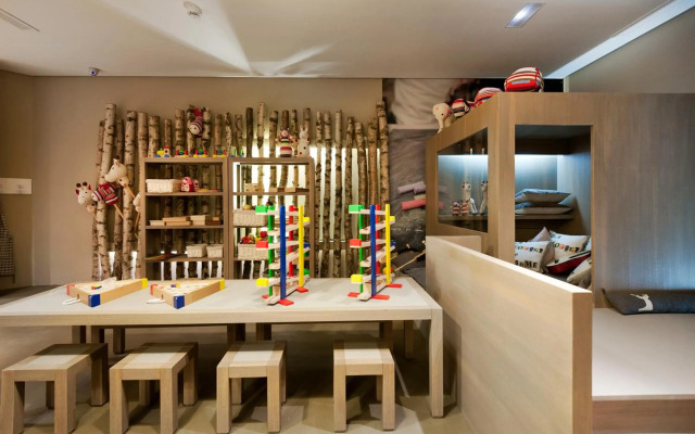El Lodge Ski and Spa