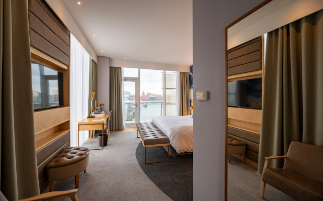 voco St David's Cardiff by IHG