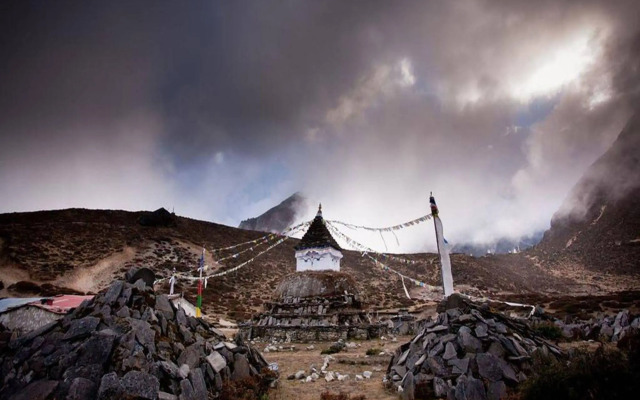 Mountain Lodges of Nepal - Monjo