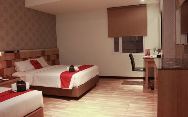 RedDoorz Premium near Bandung Station