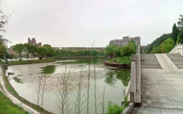 Minggang Grand Hotel (Ceramic University Xianghu Campus)