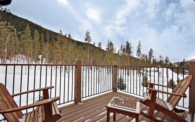 78 Alders Townhouse with Heated Garage by RedAwning