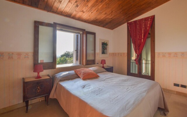 Beautiful Home in Scicli With 4 Bedrooms and Wifi