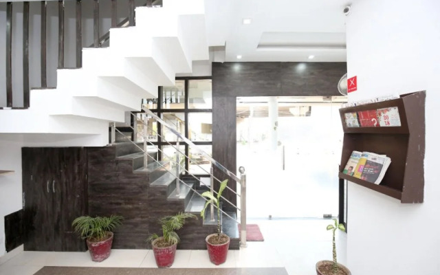Hotel Royal Blue By OYO Rooms