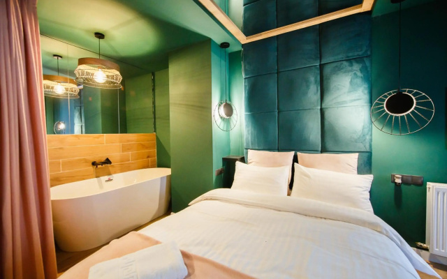 Green Velvet City Retreat