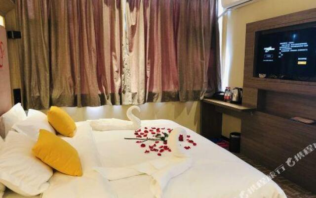 XiYa Huarui HOTEL in ANSHUN