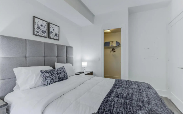 E.S.I Furnished Suites at Fly Condos