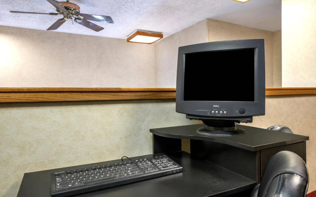 SureStay Plus Hotel by Best Western Thornton Denve