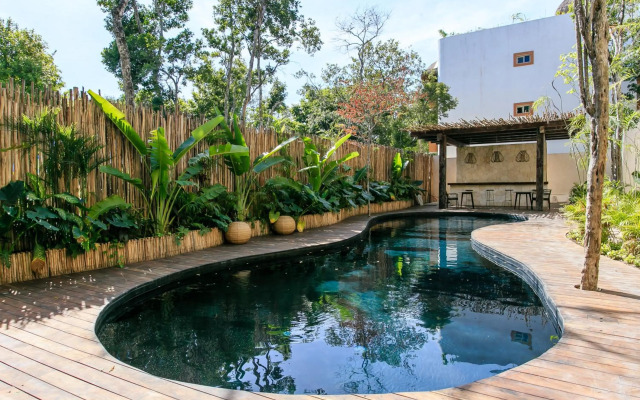 Eco-chic Design Condos Wrapped in Nature's Elements by Moskito