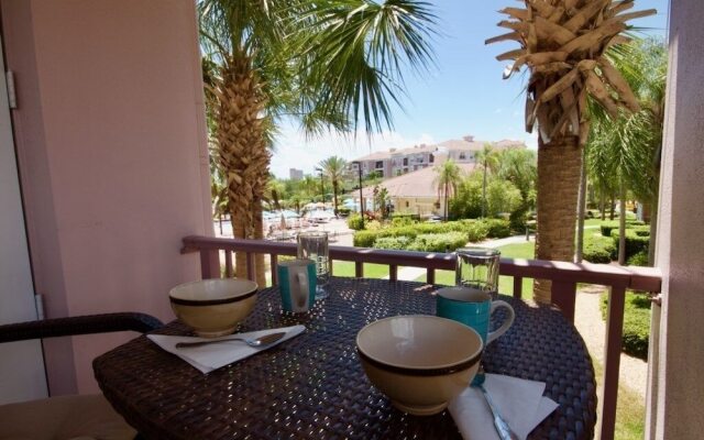 Pool Side Escape 3 Bedroom Condo
