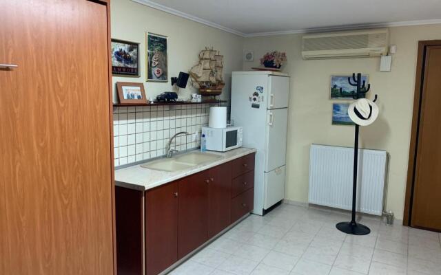 Aris Apartment in Neo Rysio