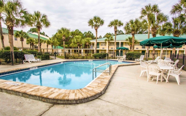 Comfort Suites Panama City Beach