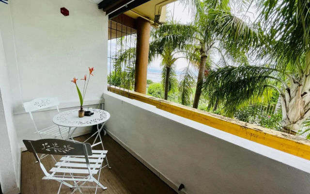 Tunui City Apartment - Quiet & Pool