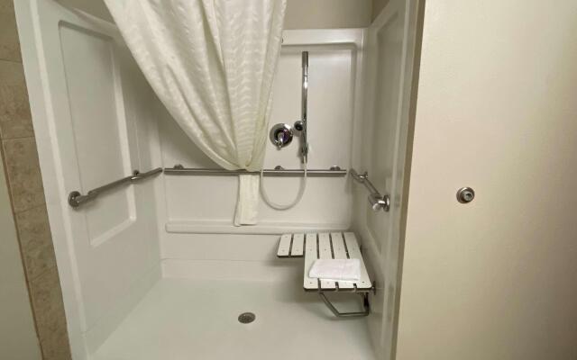 Spark by Hilton Smithfield I-95