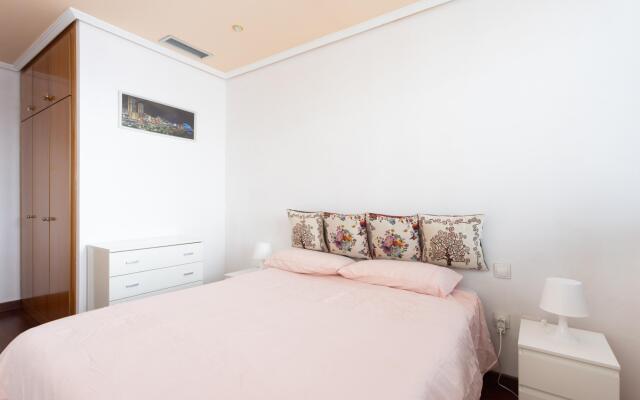 Home2Book Stunning View Apart Floor 25 Santa Cruz