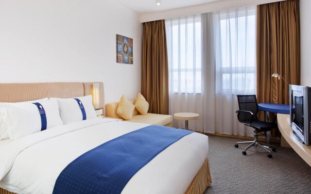 Holiday Inn Express Airport Tianjin, an IHG Hotel