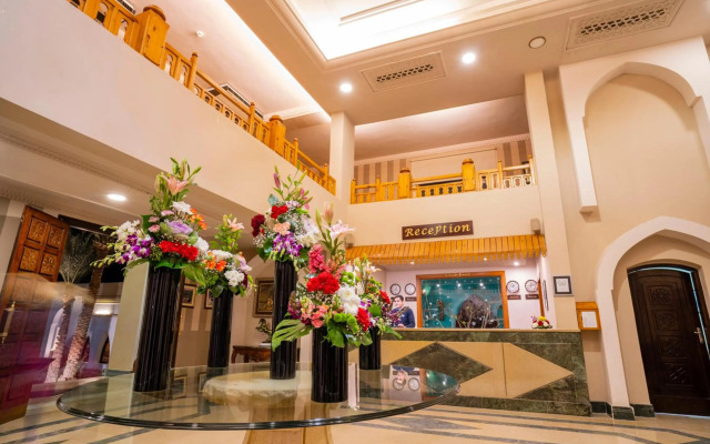Club Reef Resort & Spa