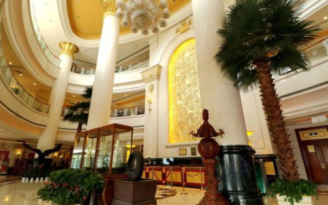 Zhengzhou Cheered Hotel