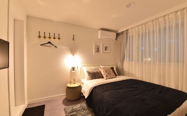 Mono House Hongdae 5