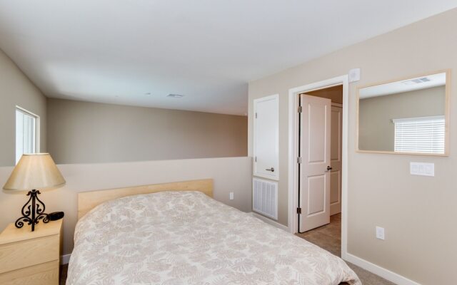 Queen Creek #445 - 3 Br Condo