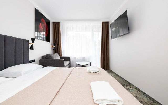 Alka, City Apt. Sea, Park and Parking, by Cohost