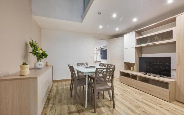 Suite 79 by BarbarHouse