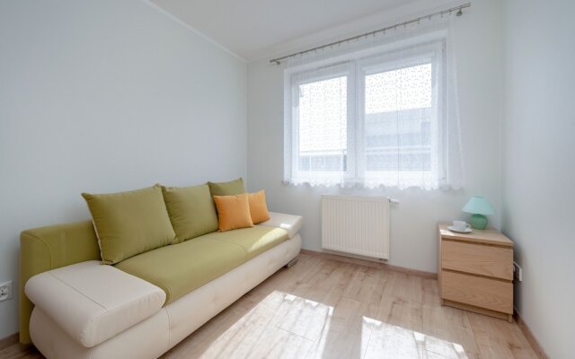 Bright Apartment With Balcony by Renters