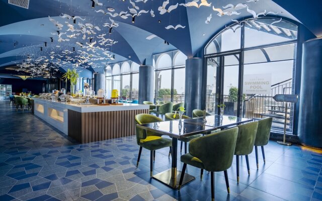 Ocean Hotel