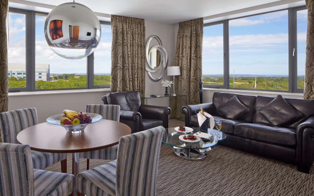 Отель Clayton Dublin Airport Central