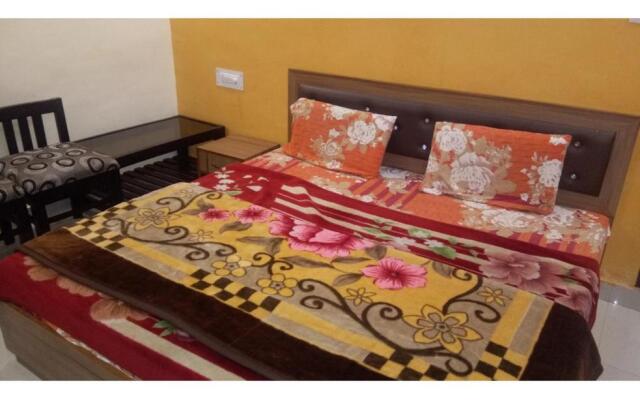Rooms facing Mountains in Tapovan