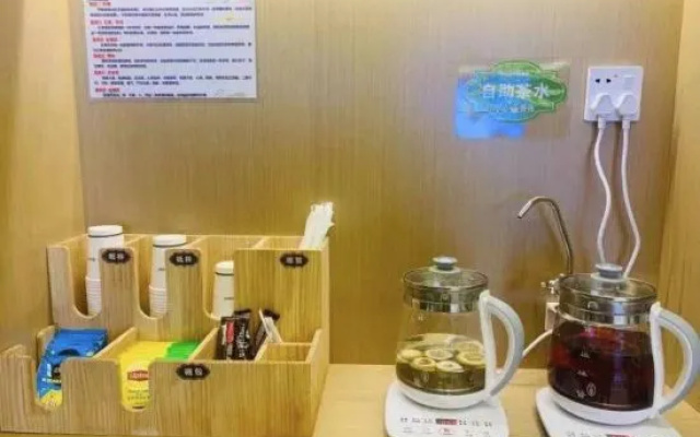 Yahao Garden Hotel (Tangwei Store, Shenzhen International Convention and Exhibition Center) – Guest Rooms – Shenzhen
