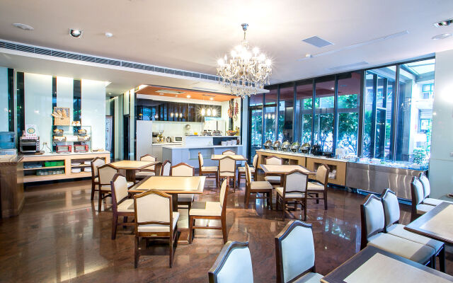 Huang Shin Business Hotel - Shan Ah Branch