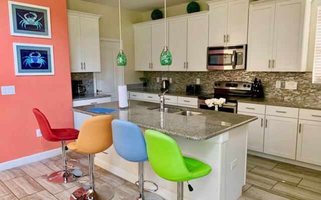 Luxury 5Bd w/ Jacuzzi & Pool Near Disney @ 5528