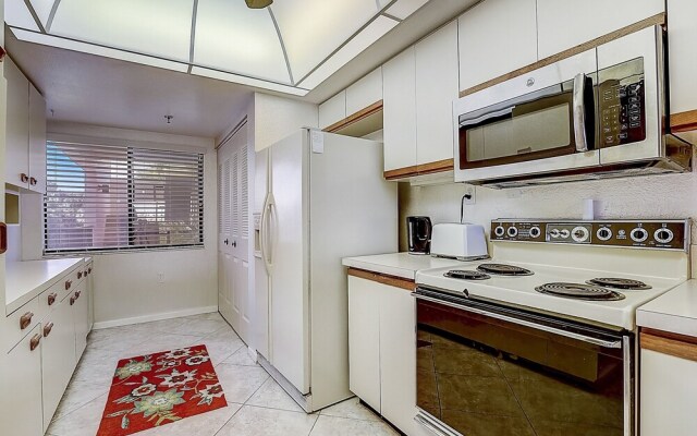 Buttonwood Bliss 2 Bedroom Condo by RedAwning