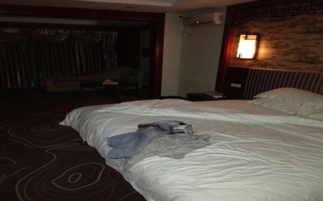 Gold Phoenix Hotel – Guest Rooms – Wenzhou