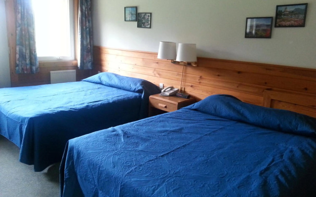 Quiet Bay Inn & Café